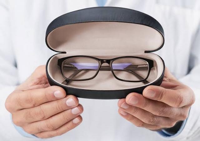 The five errors individuals make while purchasing eyewear cover picture