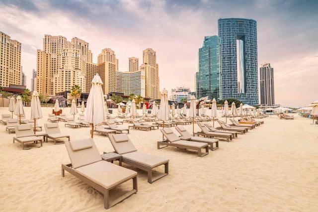 Dubai Delights: Top Must-Do Experiences for an Unforgettable Adventure cover picture