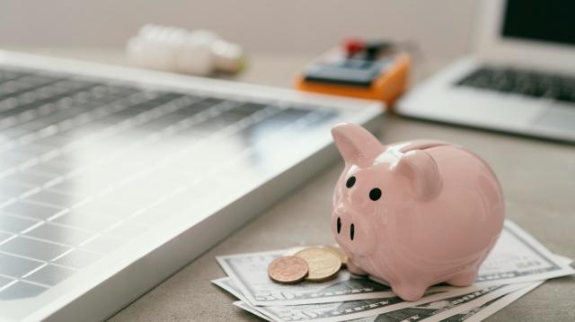 8 Financial Hacks to Handle Increasing Costs of Living cover picture