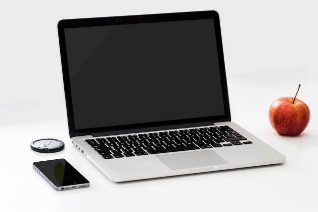5 Crucial Mistakes to Avoid When Acquiring a New Domain cover picture
