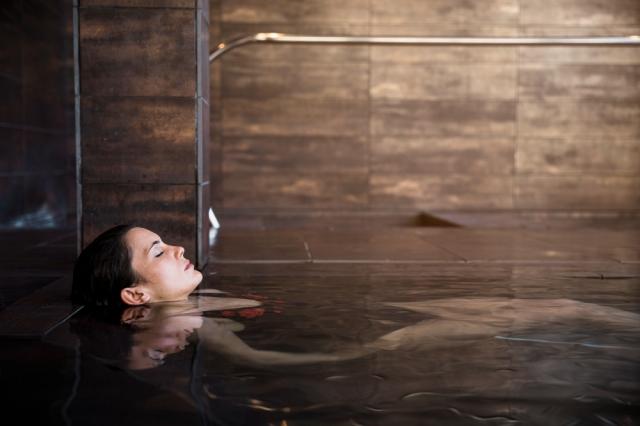 Onsen Guide: Rules and How to Visit a Japanese Hot Spring Bath cover picture