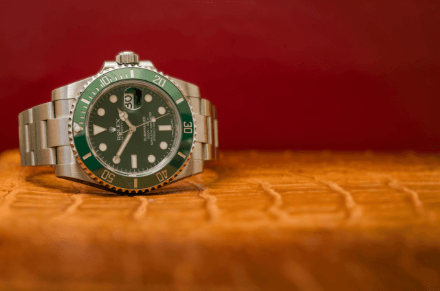 An Expert Guide on How to Sell a Rolex cover picture