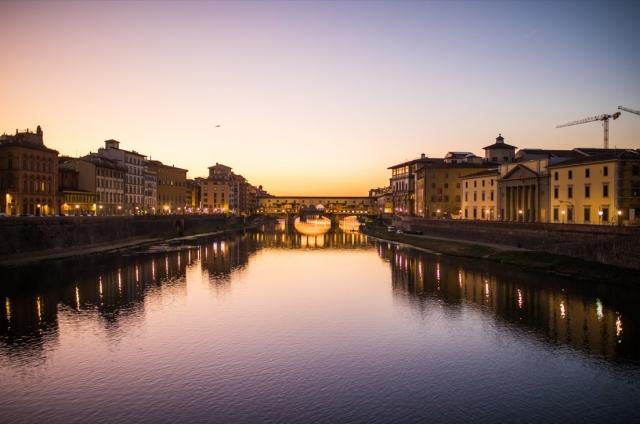 Where to avoid staying in Florence for a city tour cover picture