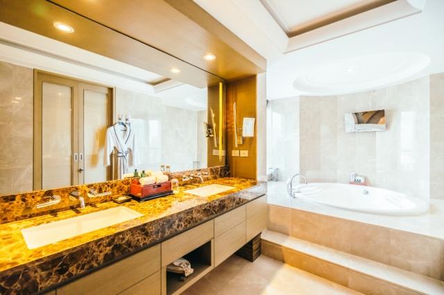 Transform Your Bathroom Into a Spa-Like Retreat: A Simple Guide cover picture