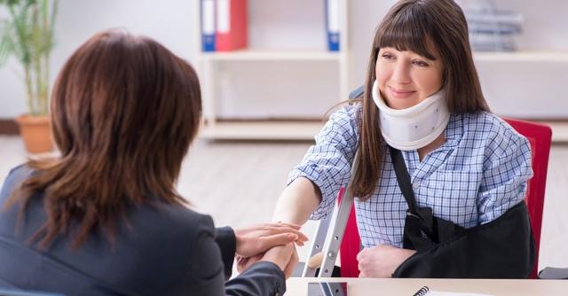 Why Experience is Key When Choosing a Personal Injury Lawyer? cover picture
