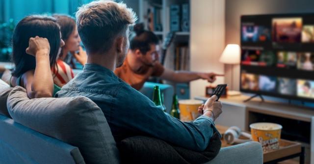 Fun Ways To Spend a Weekend With Friends cover picture