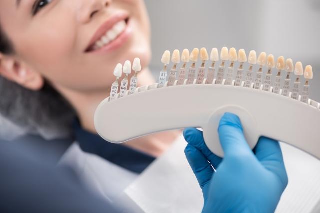 5 Porcelain Veneer Maintenance Mistakes and How to Avoid Them cover picture