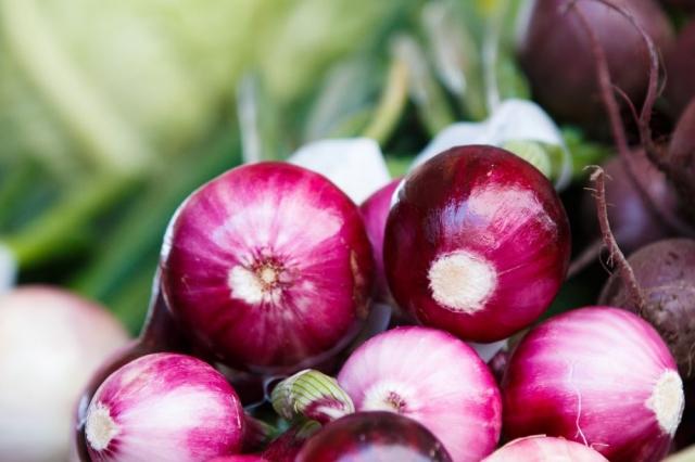 Eating for Health: Onions - The Flavorful Route to Wellness cover picture