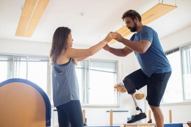 4 Types Of Physical Therapy To Help You Manage Chronic Pain cover picture