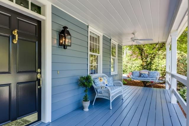 Essential Tips for Relocating Like a Pro: Smooth Moves & Smart Strategies cover picture