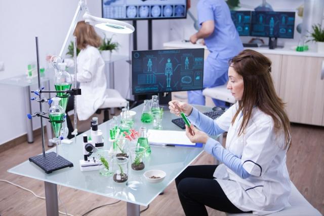 Pharmaceutical Market Research: The Key to Thriving in the Evolving Healthcare Landscape cover picture