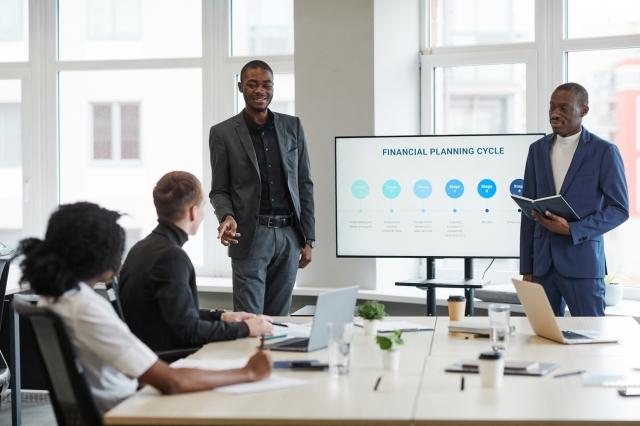 Tips for Creating an Engaging Presentation cover picture