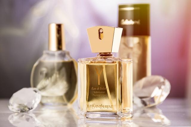 Women's fragrance guide; how to choose the right perfume? cover picture