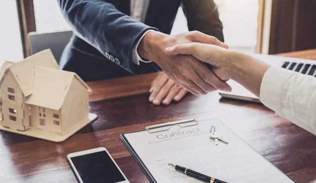 The Art of Real Estate Transactions: How Agents Simplify the Process cover picture
