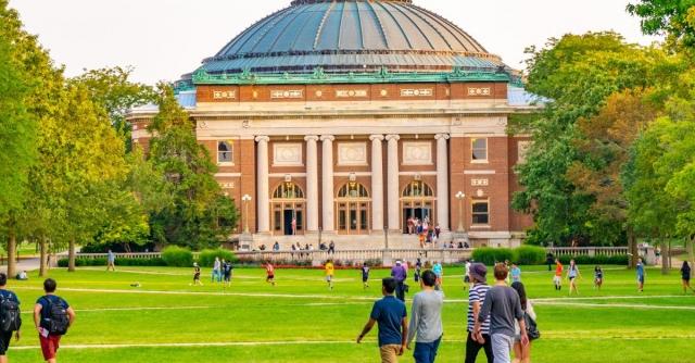 Things To Keep in Mind While Planning an On-Campus Event cover picture