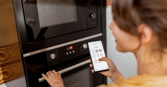 Weighing the Pros and Cons of Smart Appliances cover picture