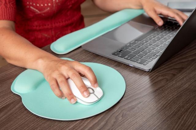 Gaming Mouse Pad: Hard vs Soft – Which One is Right for You? cover picture