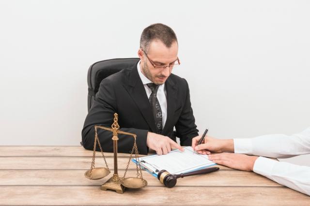 Navigating the Legal Process in Oakland: Criminal Defense Insights cover picture