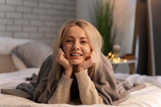 10 Beauty Sleep Tips for Mature Adults: Wake Up to Radiant Skin and Renewed Energy cover picture