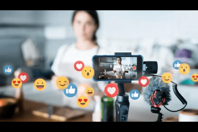 Live and Livestreaming in Marketing: Real-Time Engagement cover picture