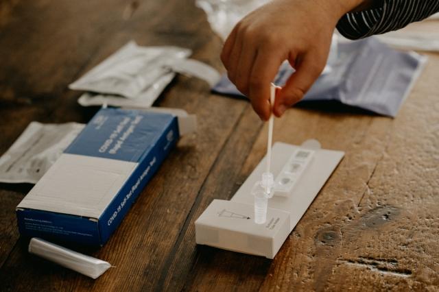 What is a Covid-19 Test Kit and How Does It Work? cover picture