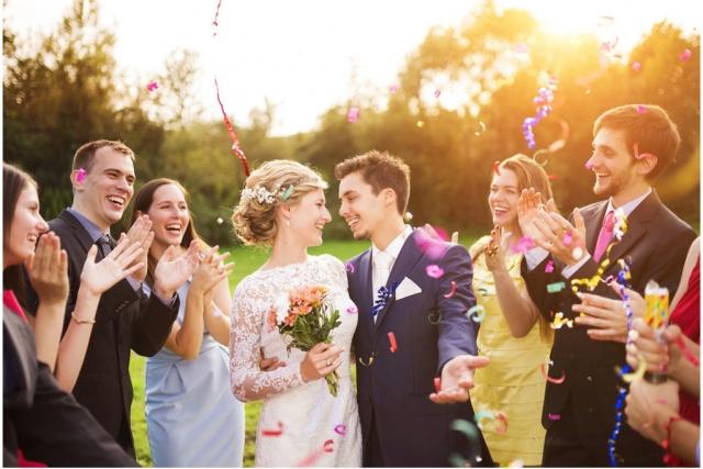 5 Tips for Planning a Big Wedding cover picture