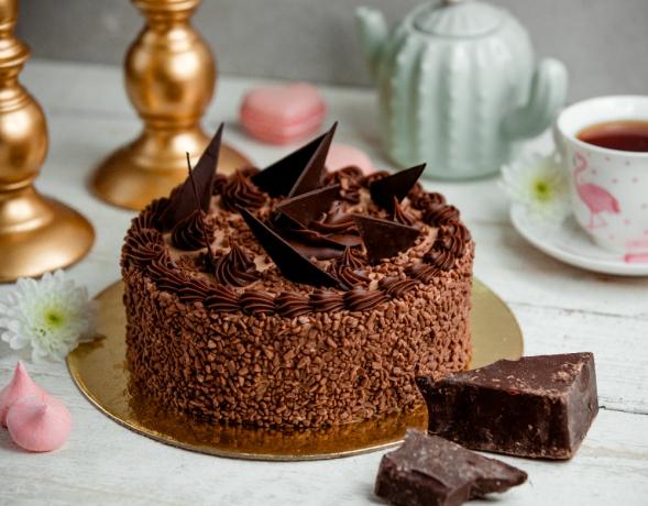 Celebrating with Singapore's Finest Longevity Cakes cover picture