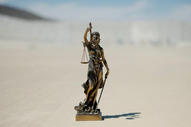 How to Navigate Complex Insurance Claims and Get the Compensation You Deserve cover picture