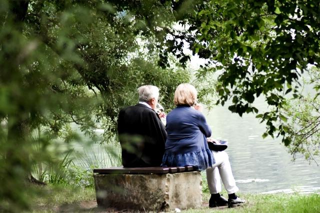 Living with Chronic Pain: Coping and Relief Techniques cover picture