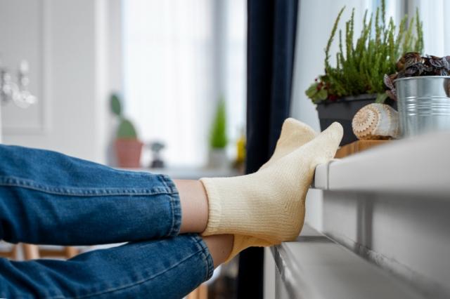 Discover the Perfect Blend of Comfort and Safety with Non-Slip Shoe Socks cover picture