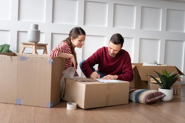 Preparing for Moving Day: A Day-Of Guide cover picture