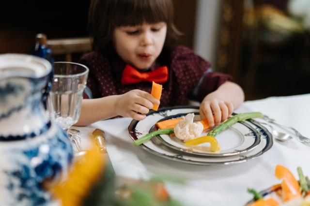 Effective Ways to get your Kid's to Eat more Vegetables cover picture