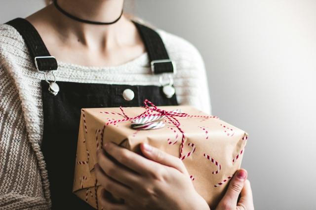 The Ultimate Guide to Gift Card Giving: Elevate Your Presents cover picture