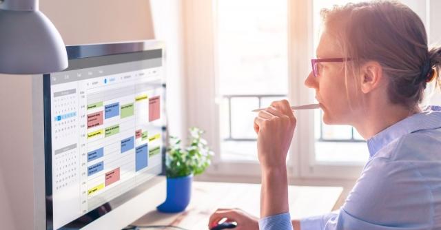 4 Proven Tips for Staying Organized at Work cover picture