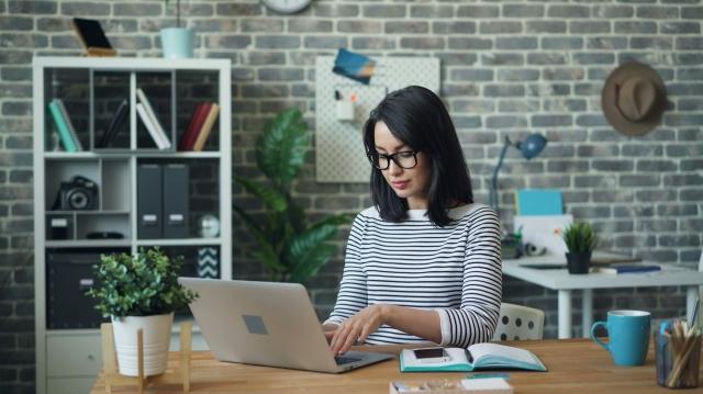 Best Financial Decisions for Early-Career Professionals cover picture