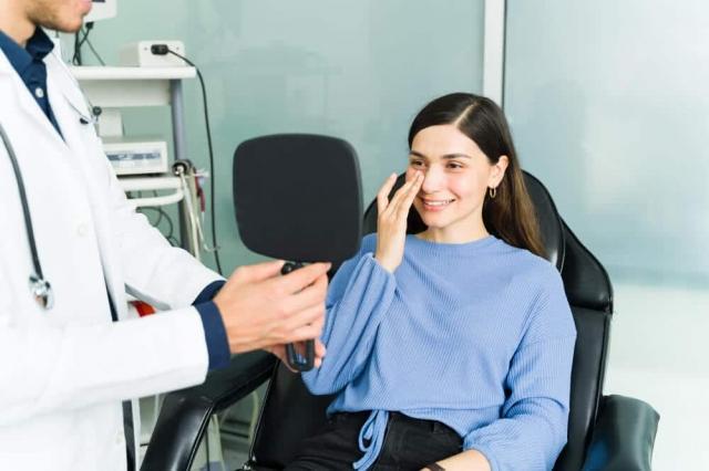 7 Essential Tips for a Smooth Recovery After Plastic Surgery cover picture