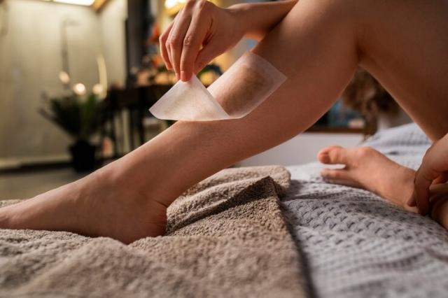 7 Skincare Tips After Waxing cover picture