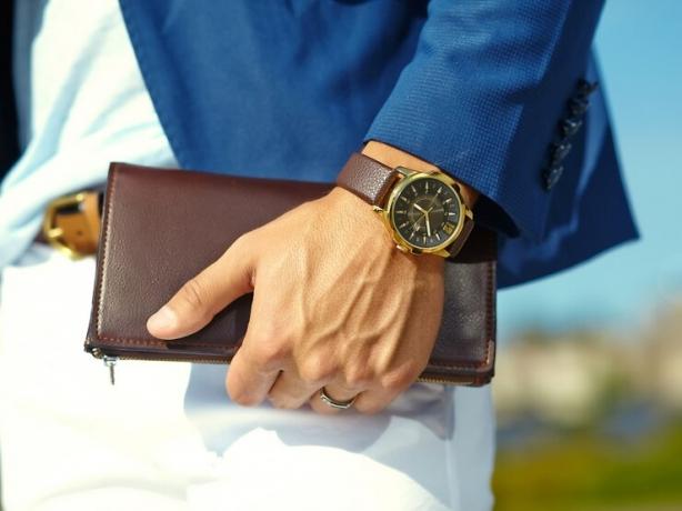 Why Every Man Should Own a Fossil Watch: Style Meets Durability cover picture