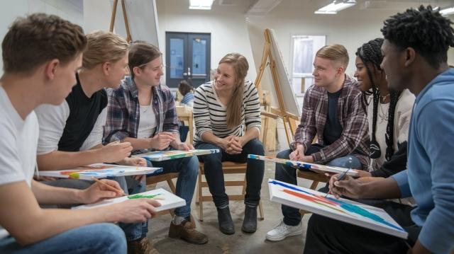 What Are Some Group Therapy Activities During Addiction Treatment? cover picture