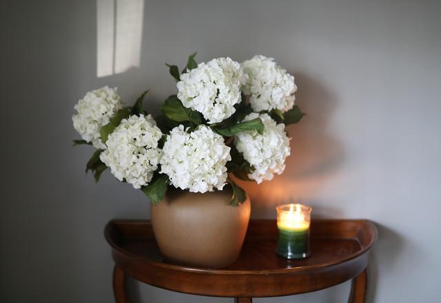 An Introduction To Real Touch Flowers: Fooling The Eye, As Well As The Touch cover picture