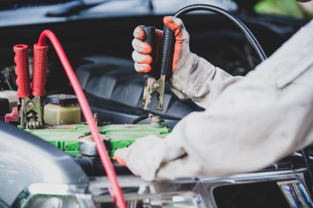 The Importance of Trickle Chargers in Today’s Automotive World cover picture