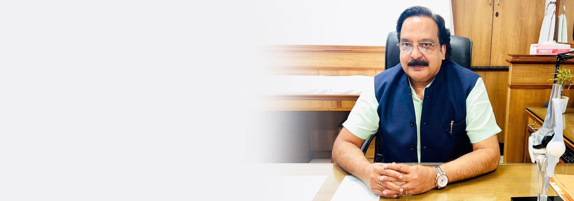 Dr. Anant Kumar Tiwari - Orthopaedic Surgeon Delhi's cover picture