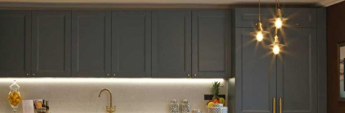 Emia London's cover picture