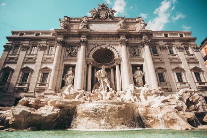 A full travel guide to Italy you don't want to miss cover picture