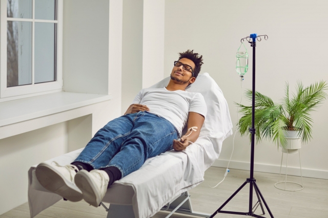 How to Optimize Your Health with IV Drip Therapy Delivered at Home