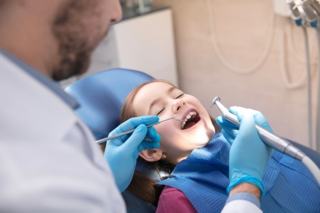 Why Choose a Private Dentist for Your Child’s Dental Care?