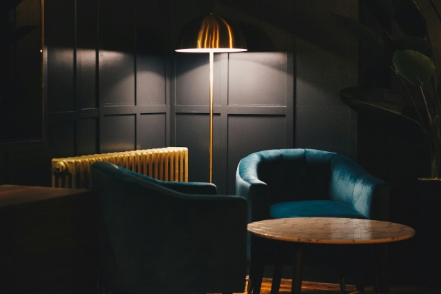 A Guide to Choosing Materials for Bespoke Joinery