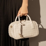 How to Style Crossbody Bags for Every Occasion – A Fashion Guide
