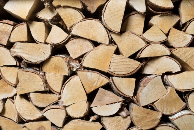 Köpa ved Göteborg – Allt du behöver veta för en varm och skön vinter