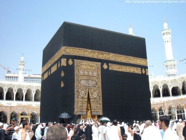 Why Are Umrah October Packages 2025 Ideal for Families?